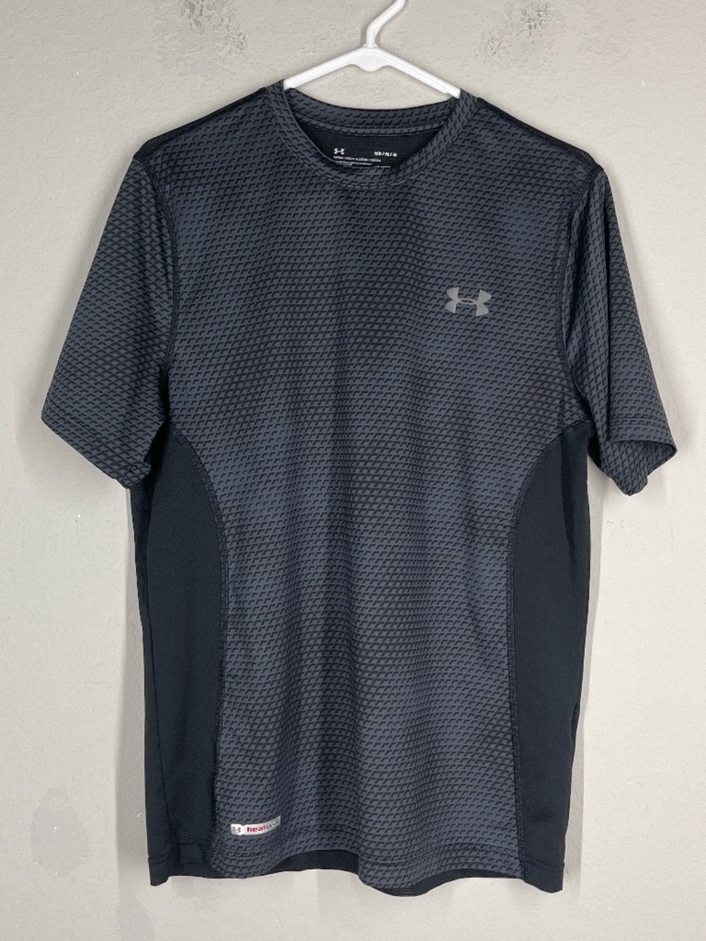 Under Armour Heat Gear T Shirt Men's M Gray Black Fitted Short Sleeve Athletic